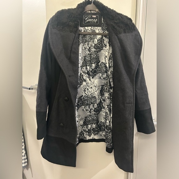 Guess Peacoat Women’s Medium Wool Blend Black Fuzzy Neck Winter - Picture 3 of 10